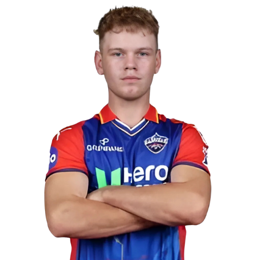 JakeFraser-McGurk posing in delhi capitals kit